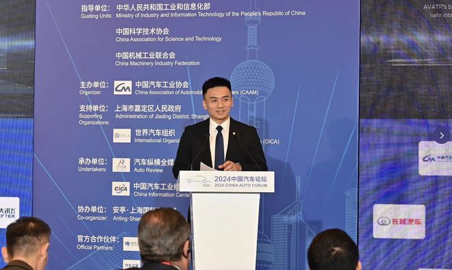 IM体育,长安汽车副总裁王辉:汽车正演变为可进化智能汽车机器人