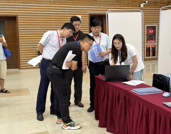 IM体育官网登录入口,第一届安徽省高校智能机器人创意大赛在安徽大学举办
